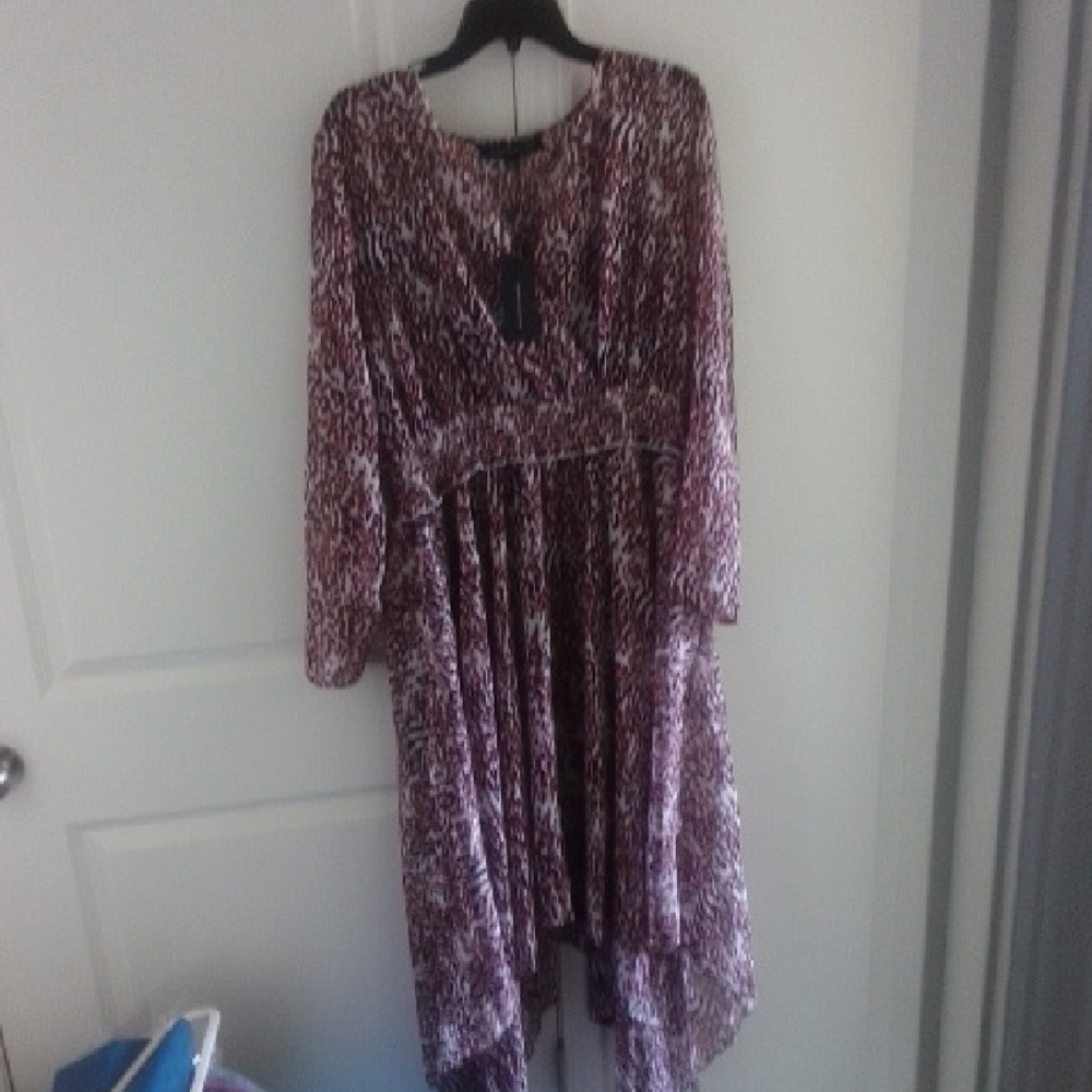 NWT Tommy Hill  Women's Animal Print Long Sleeve Dress